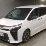Toyota Voxy под заказ с Японии. Цены на конец мая — июнь 2022 года
